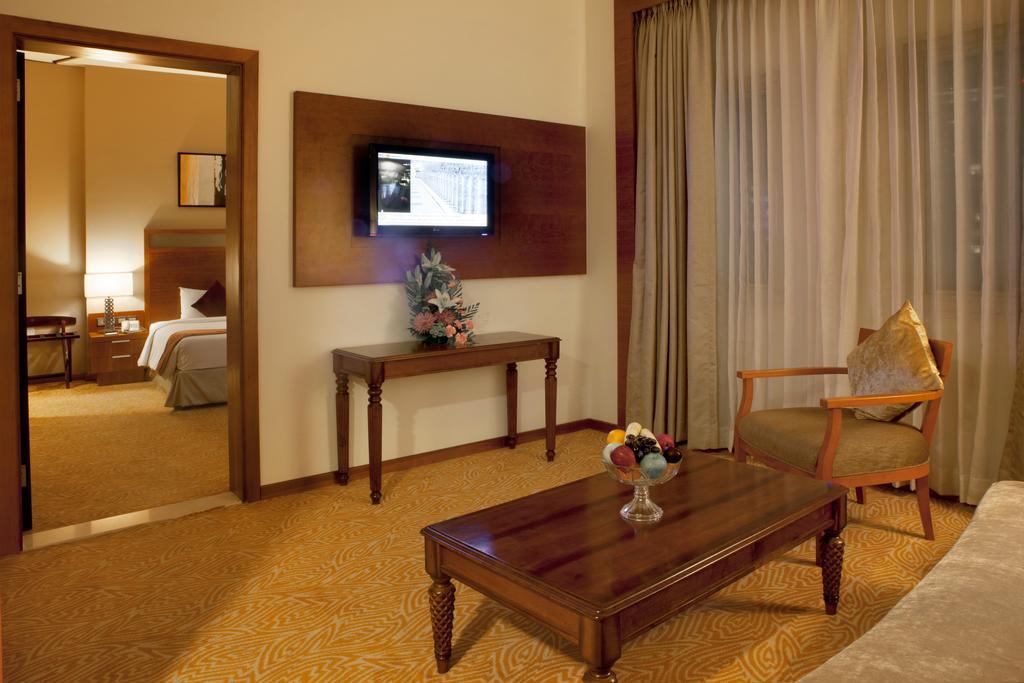 Отель Landmark Riqqa 4*