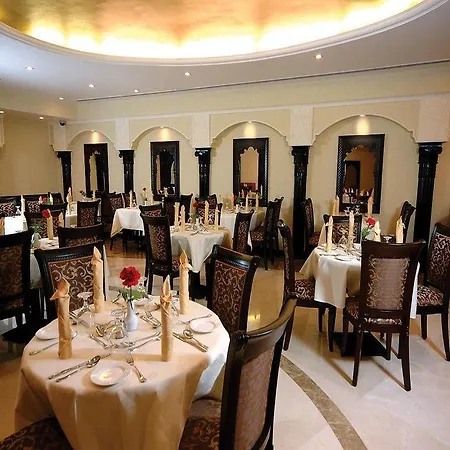 Landmark Riqqa Hotel 